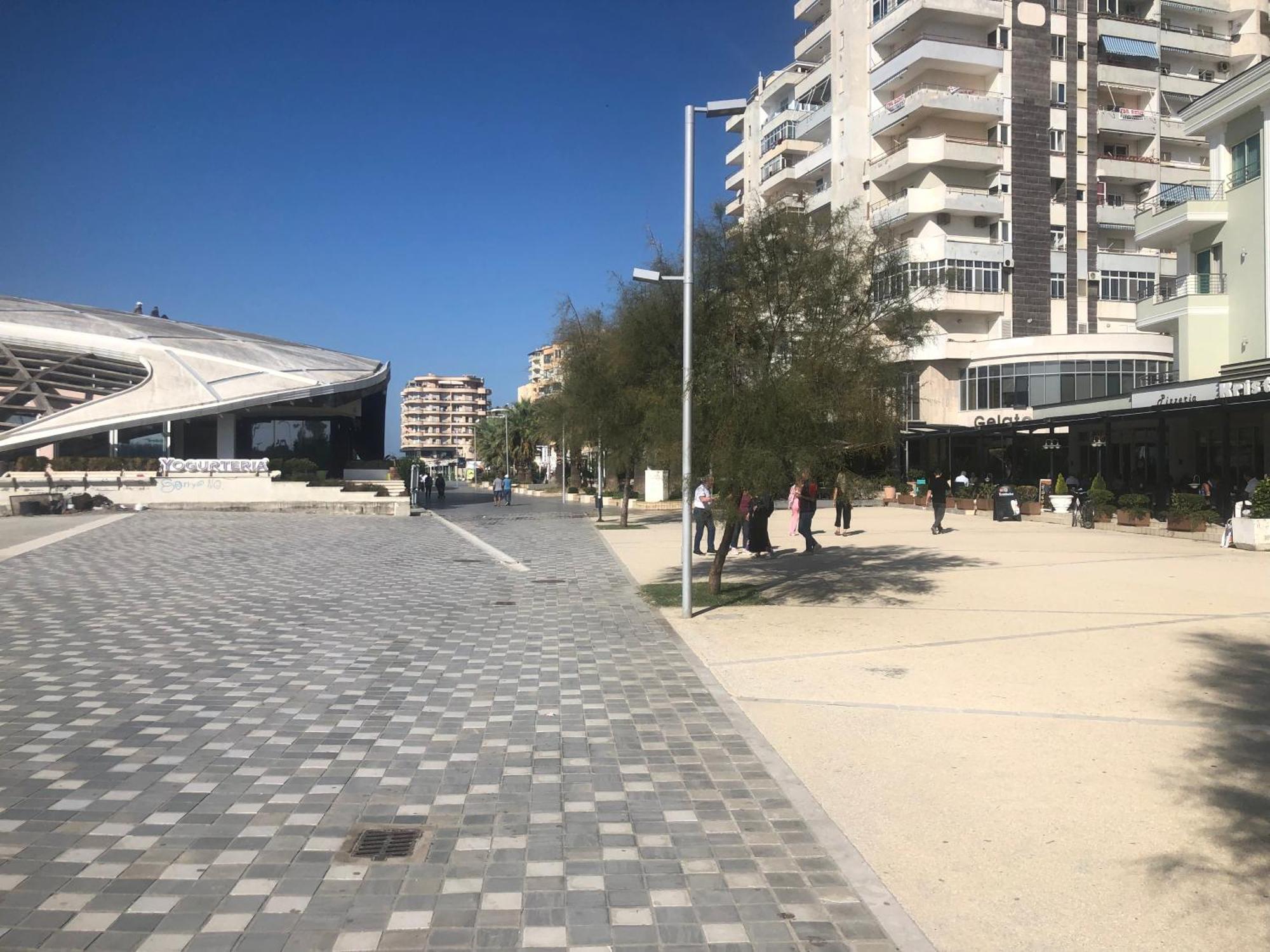 Vollga Four Seasons Apartment Durrës Exterior foto